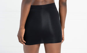 SEAMLESS LINER SKIRT
