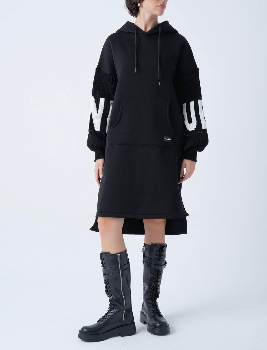 BOLD SWEATER DRESS