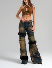 Load image into Gallery viewer, FUR ACCENT WIDE LEG JEANS