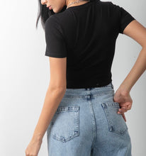 Load image into Gallery viewer, WINO CROP TOP