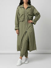 Load image into Gallery viewer, VICTORY RAIN JACKET