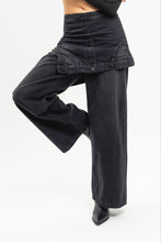 Load image into Gallery viewer, ROCK JEANS