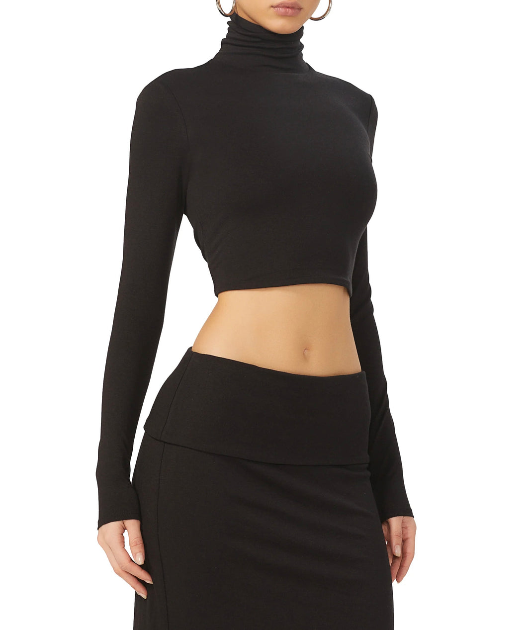 ESSENTIAL CROP TOP