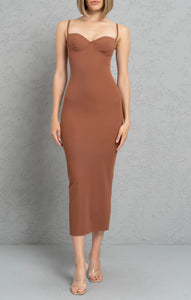 ESSENTIAL DRESS