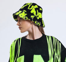 Load image into Gallery viewer, Q BUCKET HAT