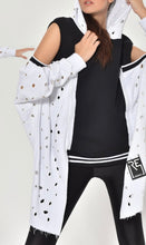 Load image into Gallery viewer, FLAMED SWEATER