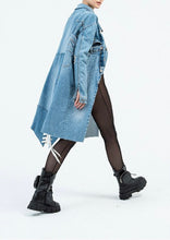 Load image into Gallery viewer, STREET STYLE DENIM JACKET